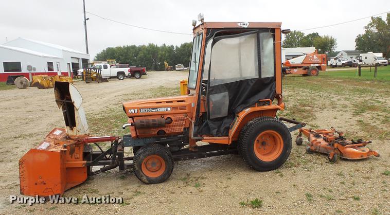 image for item FT9916 Kubota B6200 tractor