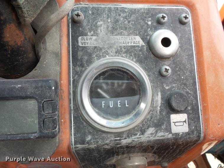 image for item FT9916 Kubota B6200 tractor