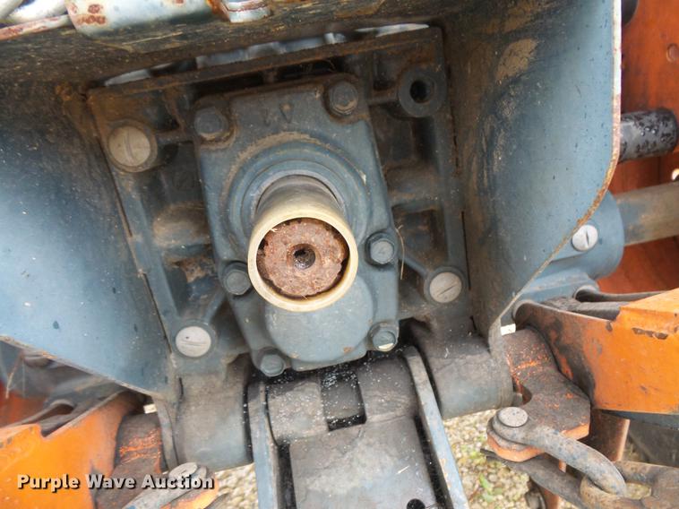 image for item FT9916 Kubota B6200 tractor