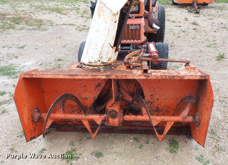 image for item FT9916 Kubota B6200 tractor