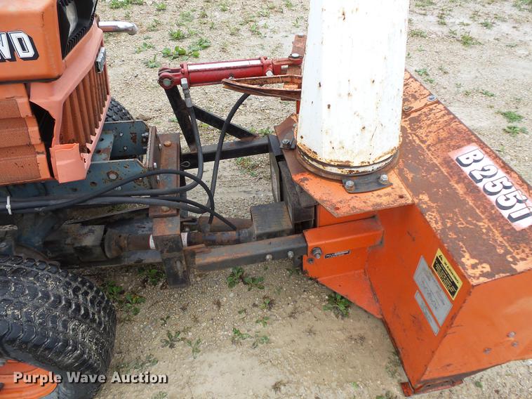 image for item FT9916 Kubota B6200 tractor