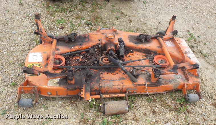 image for item FT9916 Kubota B6200 tractor