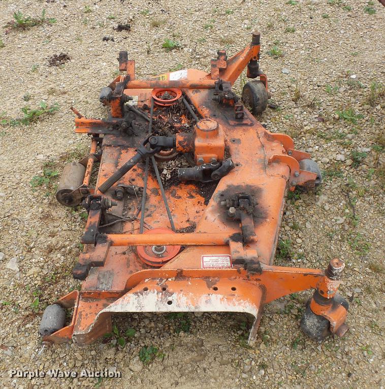 image for item FT9916 Kubota B6200 tractor