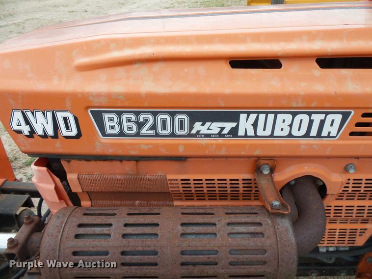 image for item FT9916 Kubota B6200 tractor