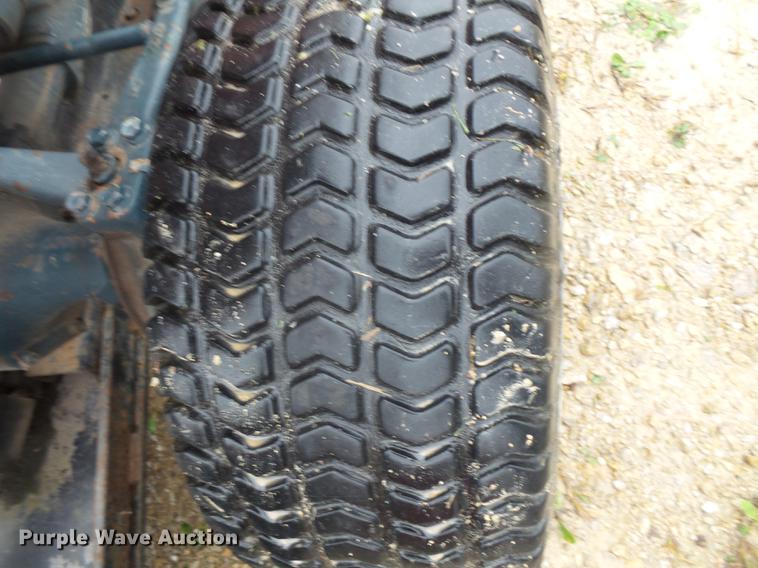 image for item FT9916 Kubota B6200 tractor