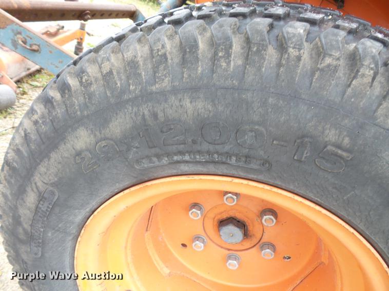 image for item FT9916 Kubota B6200 tractor