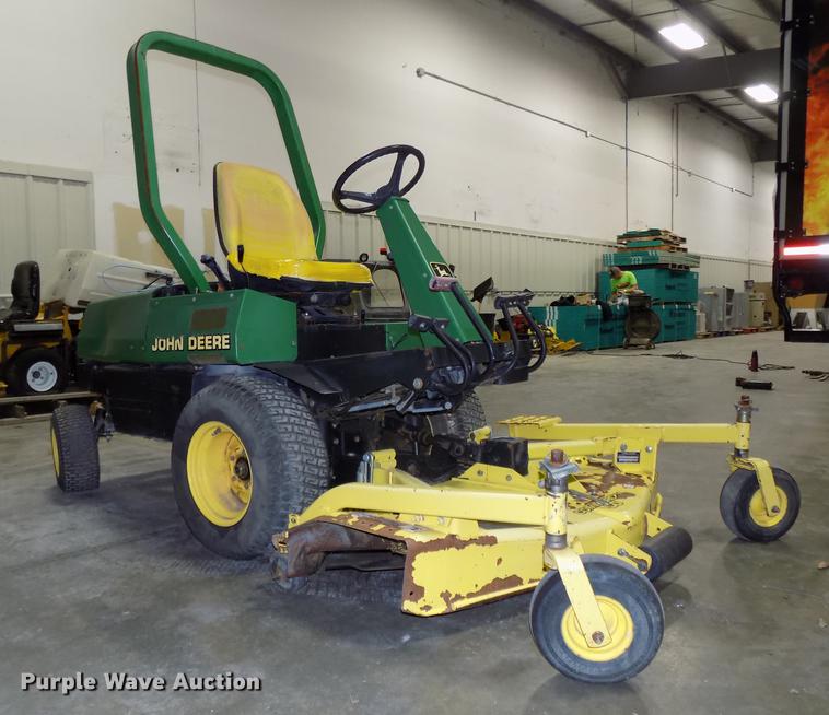 image for item G1334 John Deere F911 lawn mower