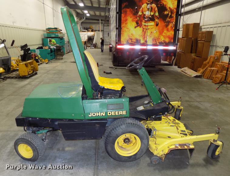 image for item G1334 John Deere F911 lawn mower