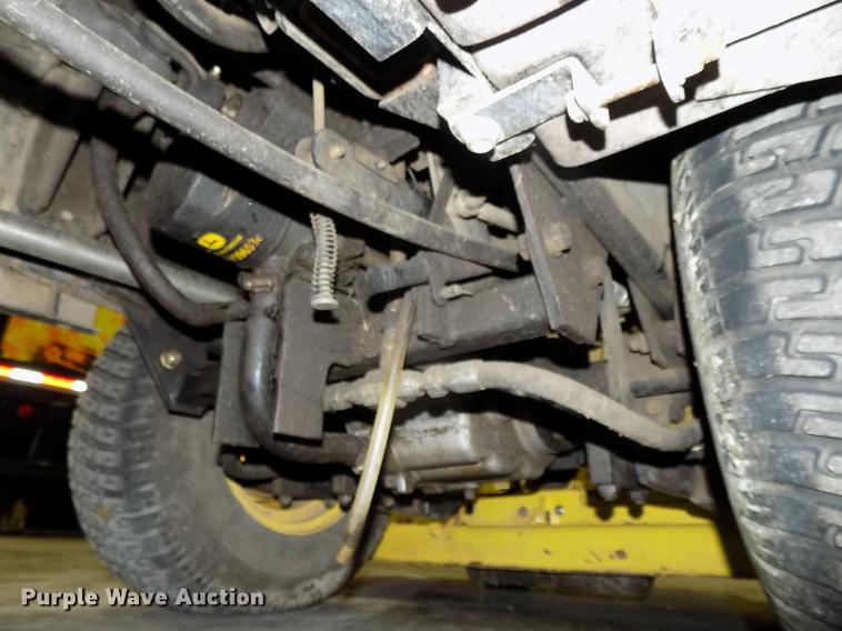 image for item G1334 John Deere F911 lawn mower