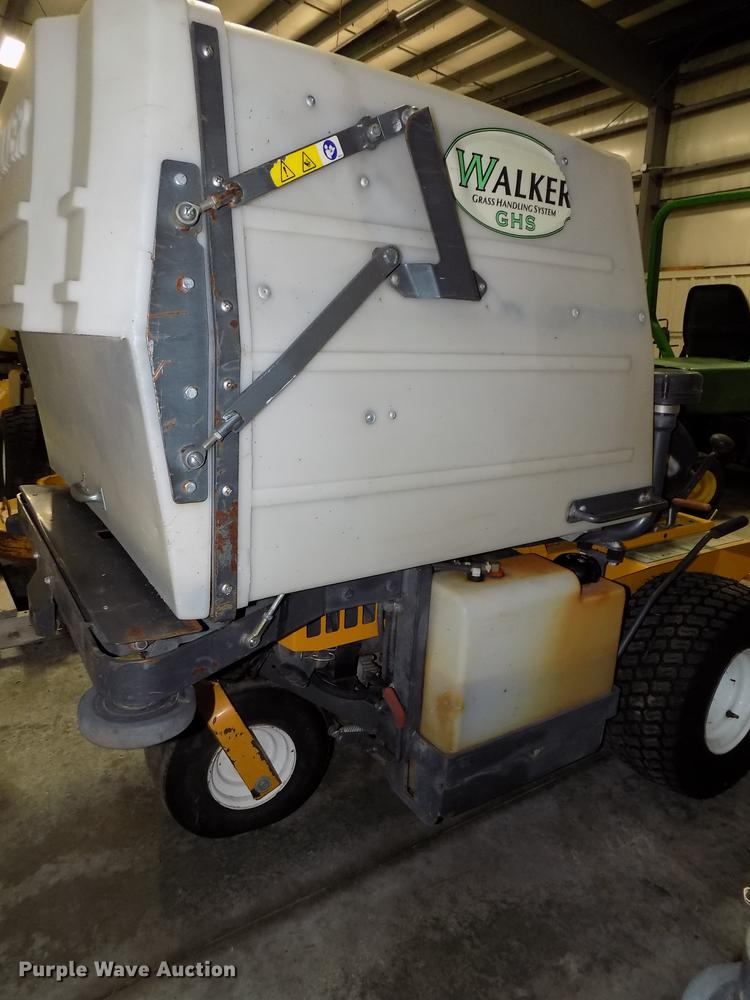 image for item G1336 Walker MDDGHS ZTR lawn mower