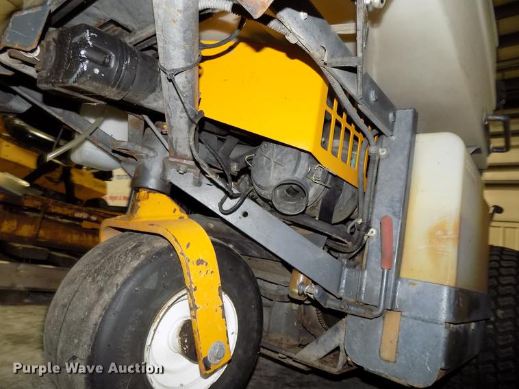 image for item G1336 Walker MDDGHS ZTR lawn mower