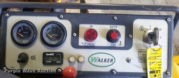 image for item G1336 Walker MDDGHS ZTR lawn mower