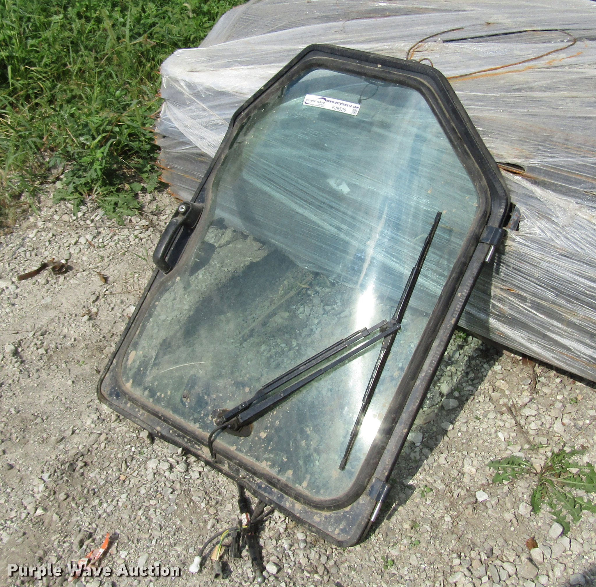 2008 Bobcat S250 front door in Chicago, IL Item FJ9520 sold Purple Wave