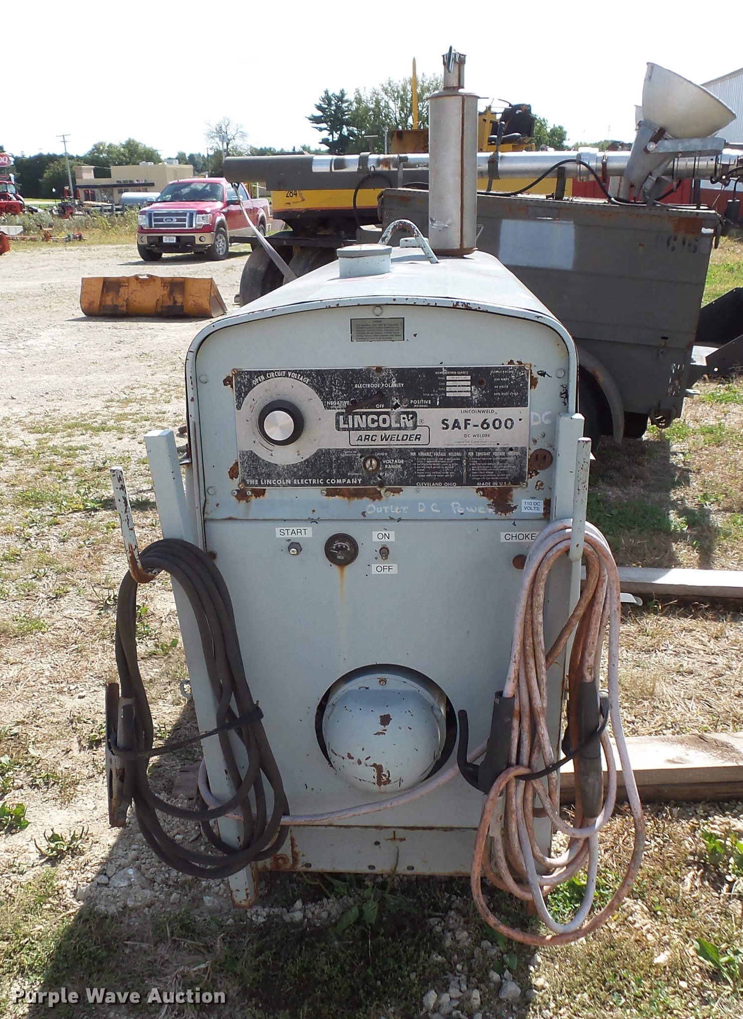 Lincoln SAF600C301 welder in Plainview, MN Item FT9945 sold Purple Wave