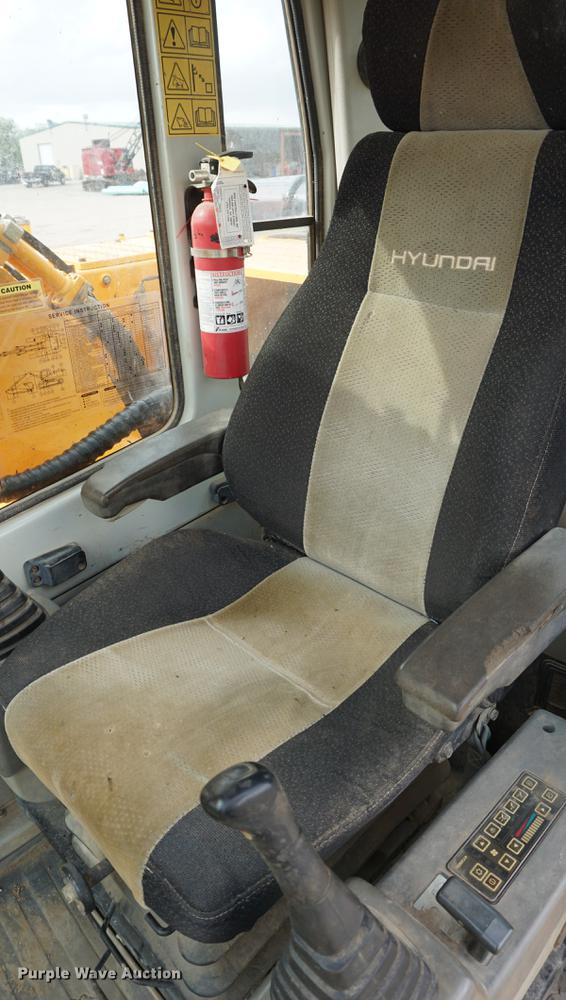 image for item DB6206 2006 Hyundai Robex 210LC-7 excavator