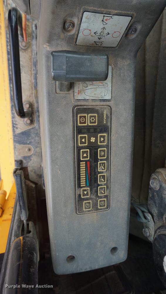 image for item DB6206 2006 Hyundai Robex 210LC-7 excavator