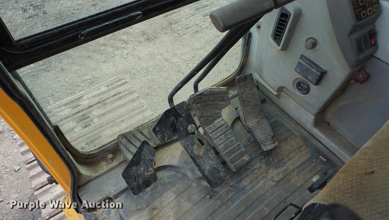 image for item DB6206 2006 Hyundai Robex 210LC-7 excavator