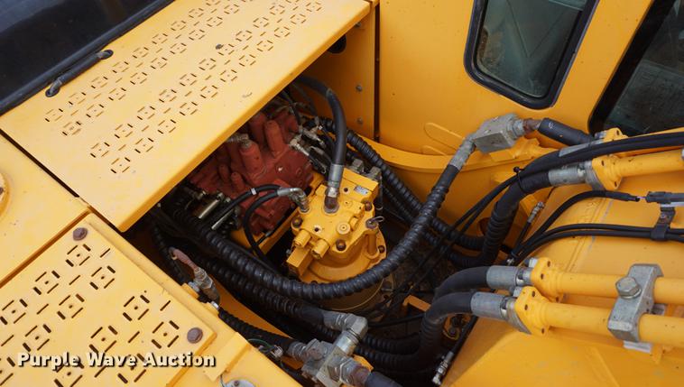 image for item DB6206 2006 Hyundai Robex 210LC-7 excavator