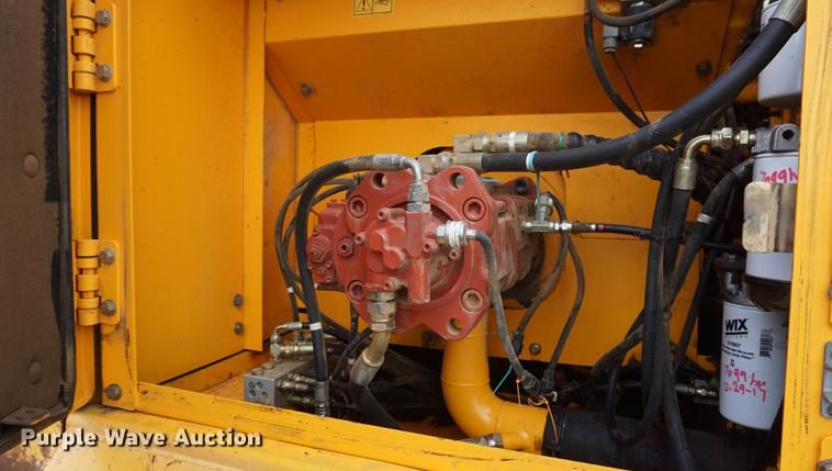 image for item DB6206 2006 Hyundai Robex 210LC-7 excavator