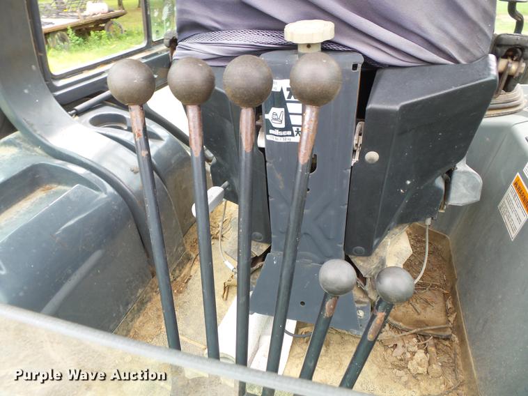 image for item DB7085 1997 Case 580L backhoe