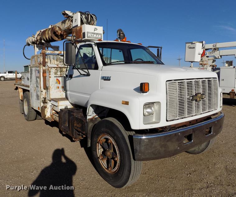 image for item DB9106 1990 Chevrolet Kodiak bucket truck