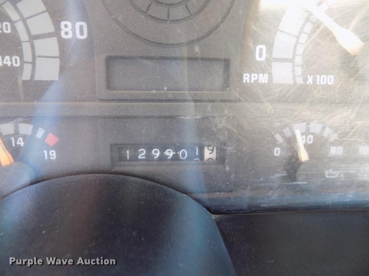 image for item DB9106 1990 Chevrolet Kodiak bucket truck