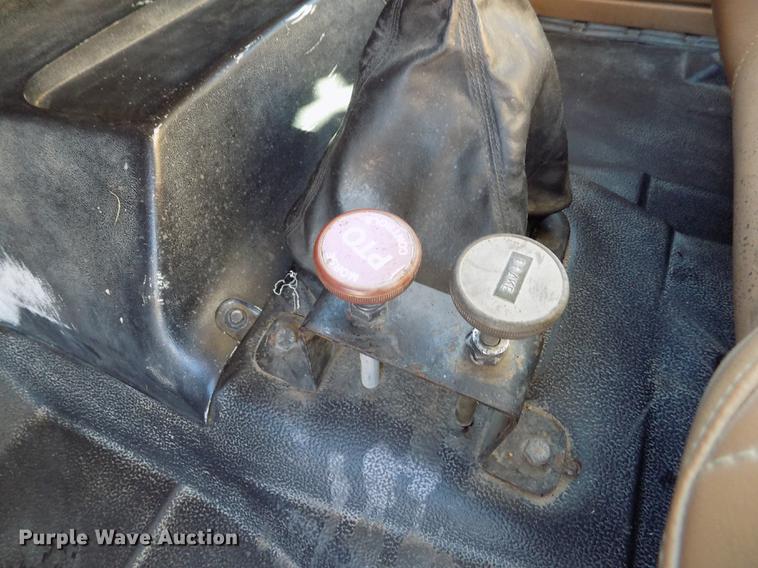 image for item DB9106 1990 Chevrolet Kodiak bucket truck