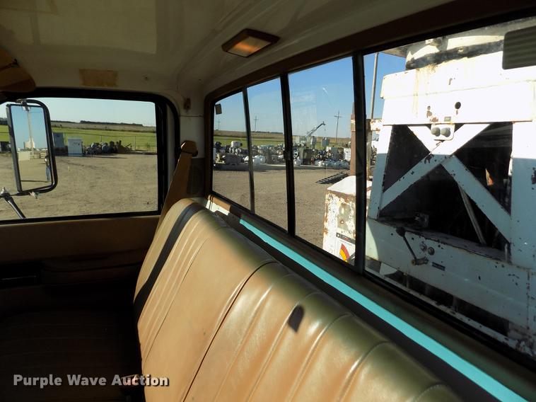 image for item DB9106 1990 Chevrolet Kodiak bucket truck