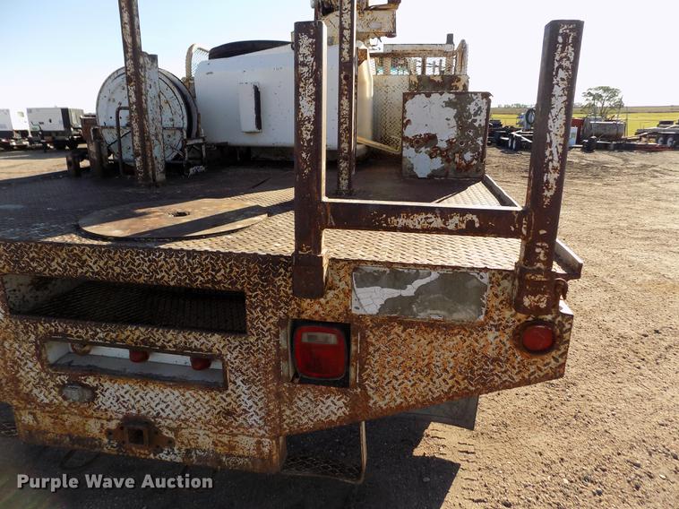 image for item DB9106 1990 Chevrolet Kodiak bucket truck