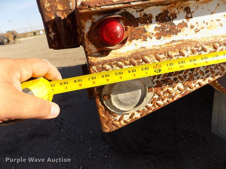 image for item DB9106 1990 Chevrolet Kodiak bucket truck