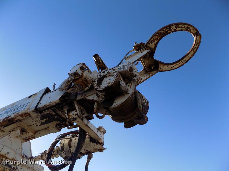 image for item DB9106 1990 Chevrolet Kodiak bucket truck