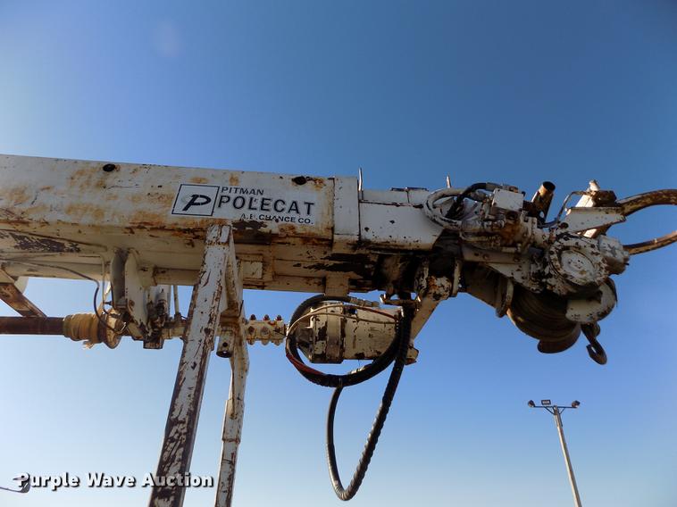 image for item DB9106 1990 Chevrolet Kodiak bucket truck