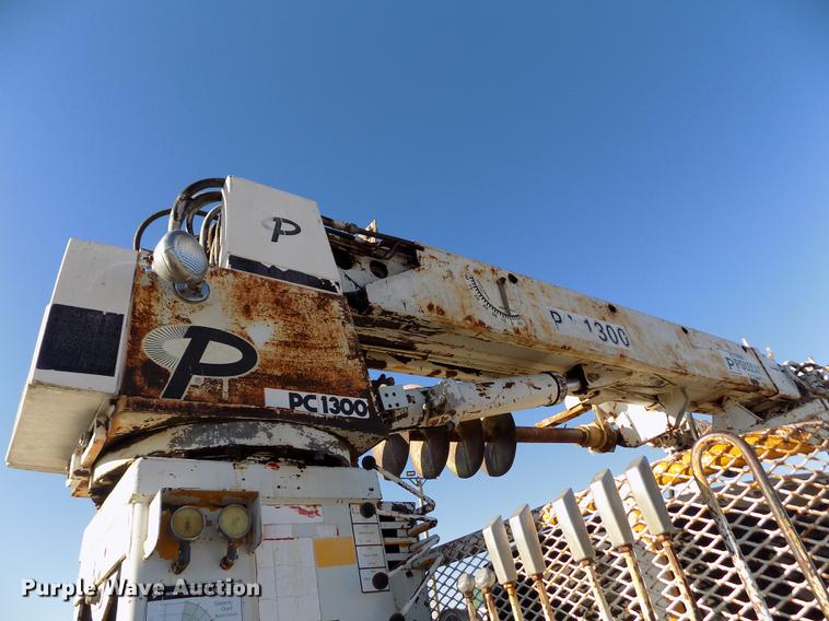 image for item DB9106 1990 Chevrolet Kodiak bucket truck