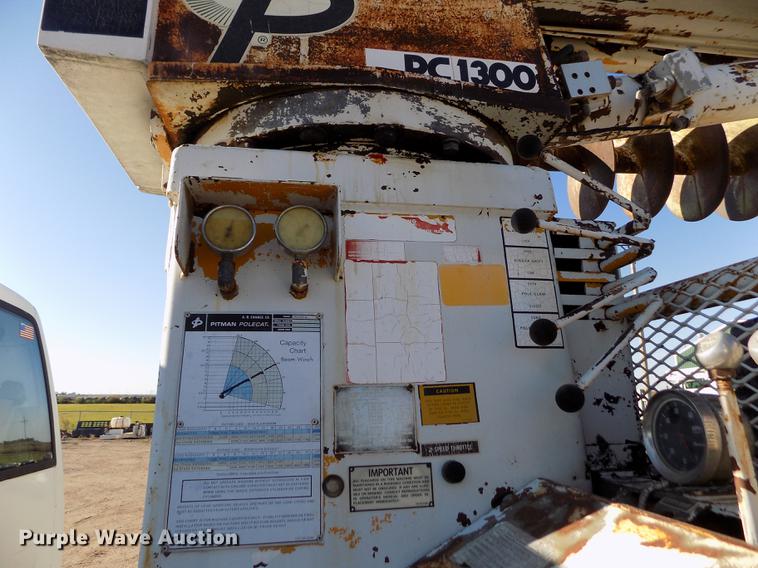 image for item DB9106 1990 Chevrolet Kodiak bucket truck