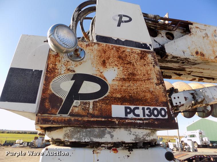 image for item DB9106 1990 Chevrolet Kodiak bucket truck