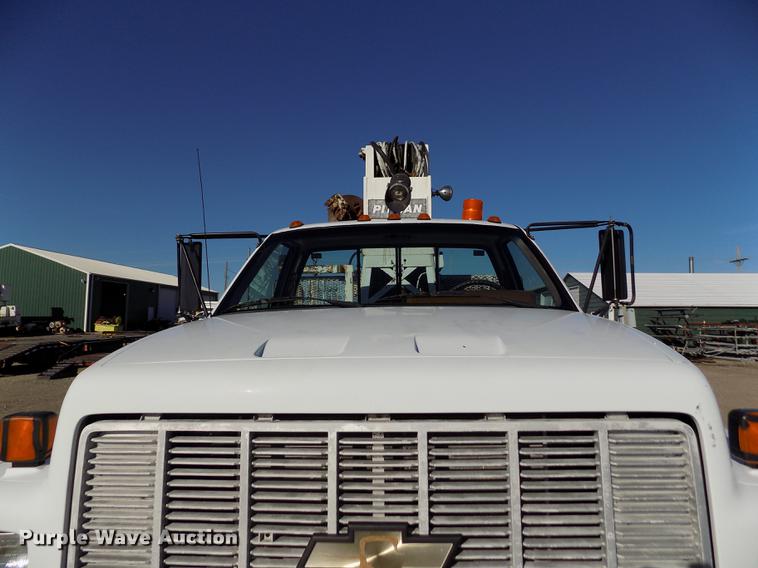 image for item DB9106 1990 Chevrolet Kodiak bucket truck