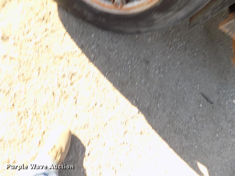 image for item DB9106 1990 Chevrolet Kodiak bucket truck