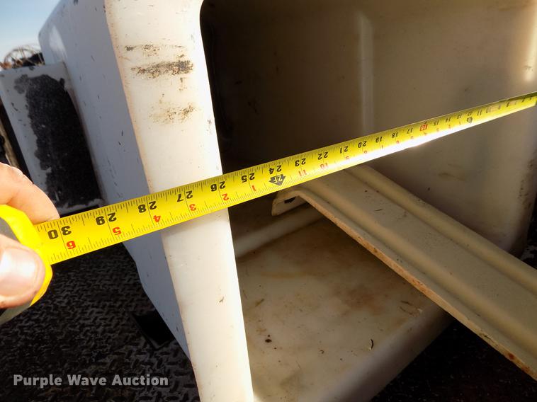 image for item DB9106 1990 Chevrolet Kodiak bucket truck