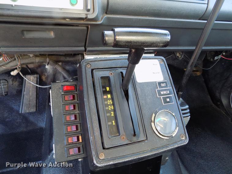 image for item DB9107 1995 Chevrolet Kodiak C6500 bucket truck