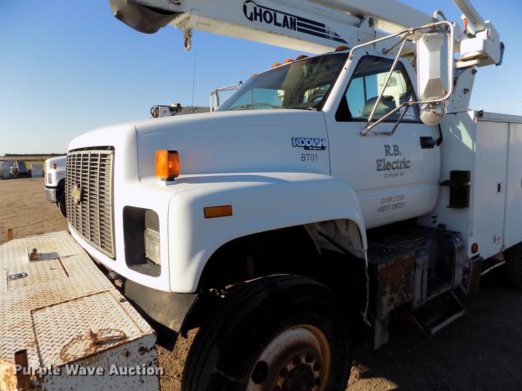 image for item DB9107 1995 Chevrolet Kodiak C6500 bucket truck