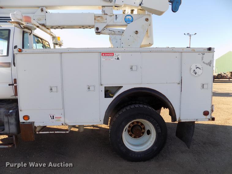 image for item DB9107 1995 Chevrolet Kodiak C6500 bucket truck
