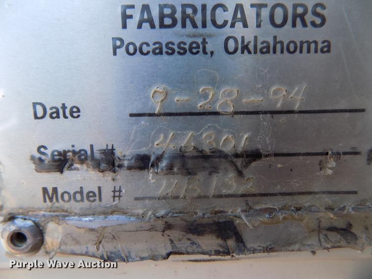 image for item DB9107 1995 Chevrolet Kodiak C6500 bucket truck