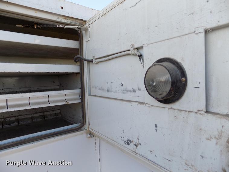 image for item DB9107 1995 Chevrolet Kodiak C6500 bucket truck