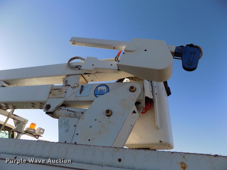 image for item DB9107 1995 Chevrolet Kodiak C6500 bucket truck