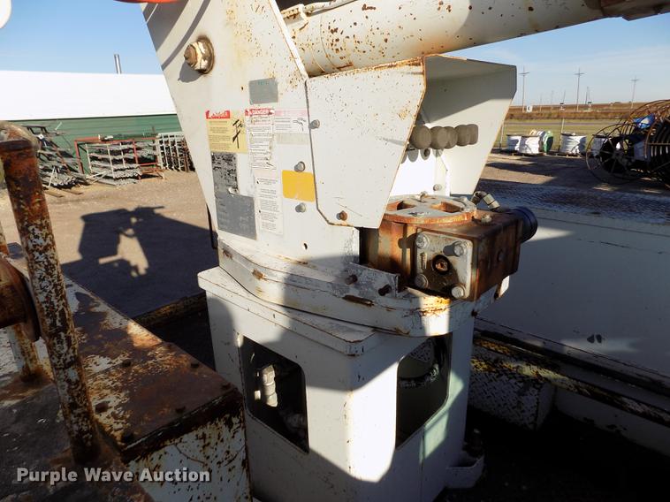 image for item DB9107 1995 Chevrolet Kodiak C6500 bucket truck