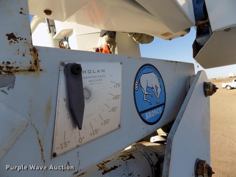 image for item DB9107 1995 Chevrolet Kodiak C6500 bucket truck