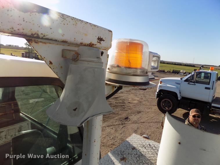 image for item DB9107 1995 Chevrolet Kodiak C6500 bucket truck