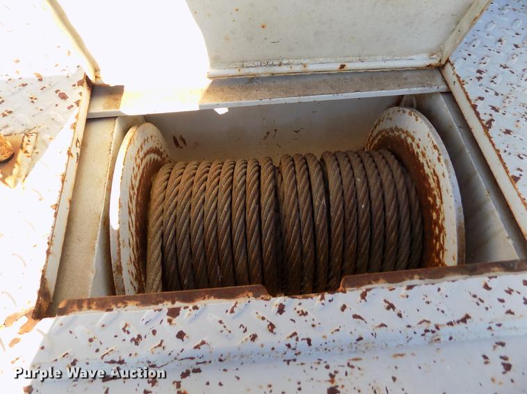 image for item DB9107 1995 Chevrolet Kodiak C6500 bucket truck