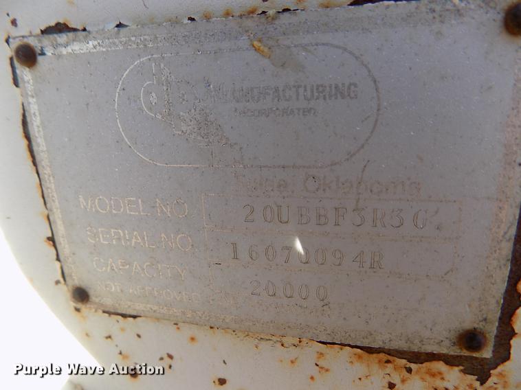 image for item DB9107 1995 Chevrolet Kodiak C6500 bucket truck