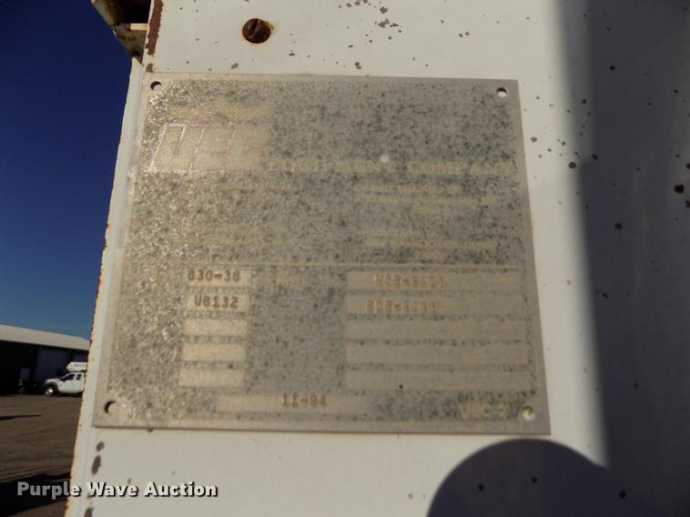 image for item DB9107 1995 Chevrolet Kodiak C6500 bucket truck